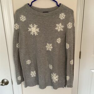 Talbots Snowflake Sweater in Soft Knit Gray with White Snowflakes, XS